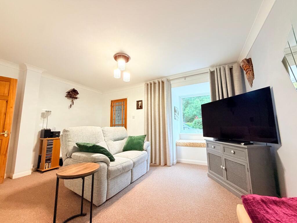 Gold Close, Nuneaton, CV11 photo 4