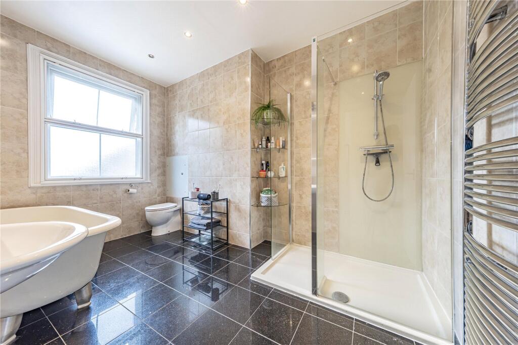 House in Richmond, North Sheen - View 5