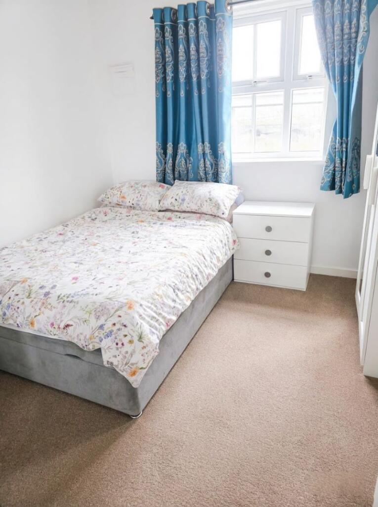 Flat 11 Conifer Court, Bluebell Way, Ilford, Essex, IG1 2GZ photo 4