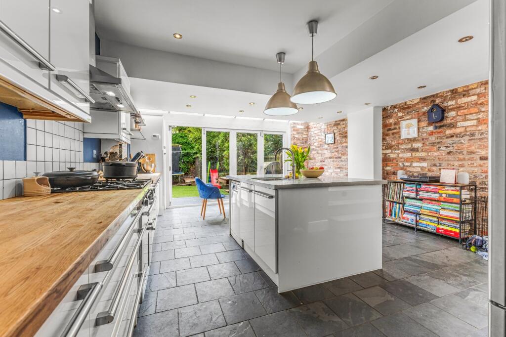 House in Trafford, Greater Manchester - View 5