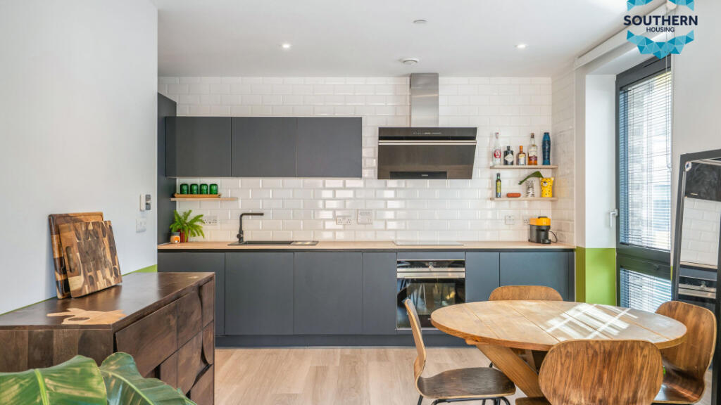 Apartment in Brighton - More