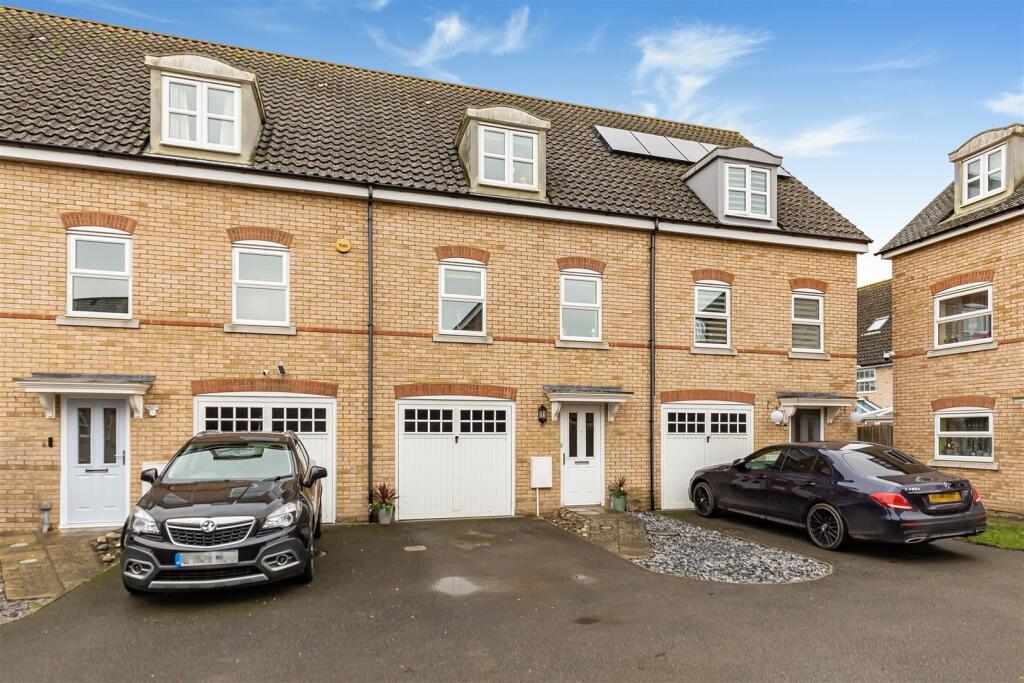 3-bed terraced on Lines Close, Soham, Ely, £300,000