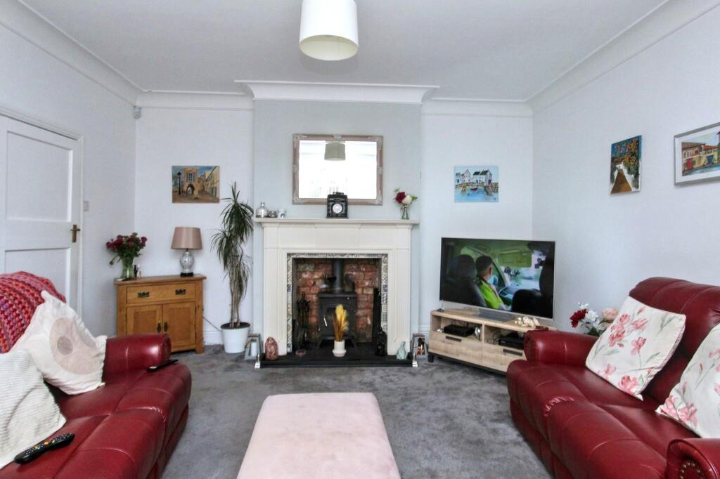 Thorntree Drive, Denton Burn, Newcastle upon Tyne, Tyne and Wear, NE15 7AQ - View 2