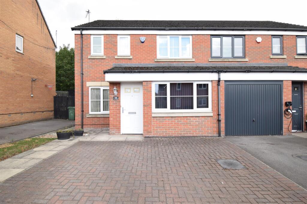 Main image of property: The Rowans, Robin Hood, Wakefield