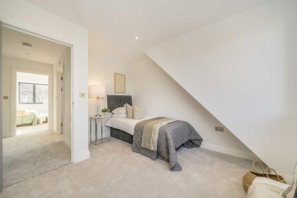 House in London - More