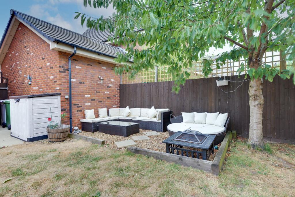 House in Congleton, Marsh Farm, West Heath - View 4