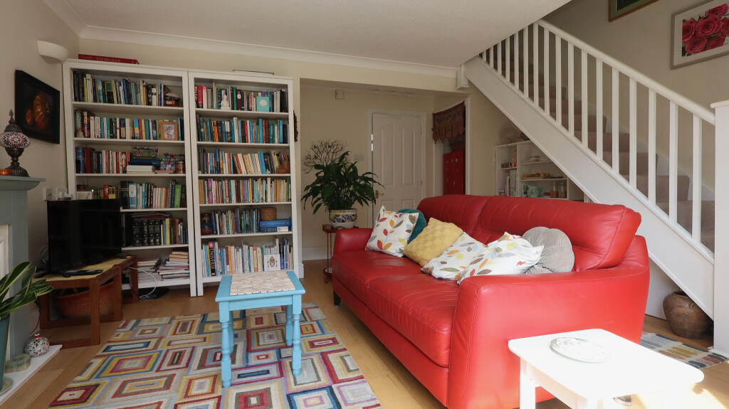 House in Glastonbury, Somerset - More