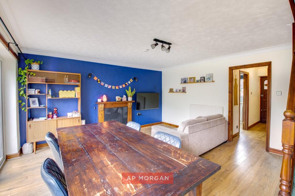 House in Dudley - View 5