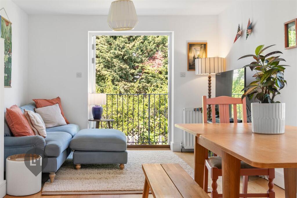Main image of property: Balvernie Grove