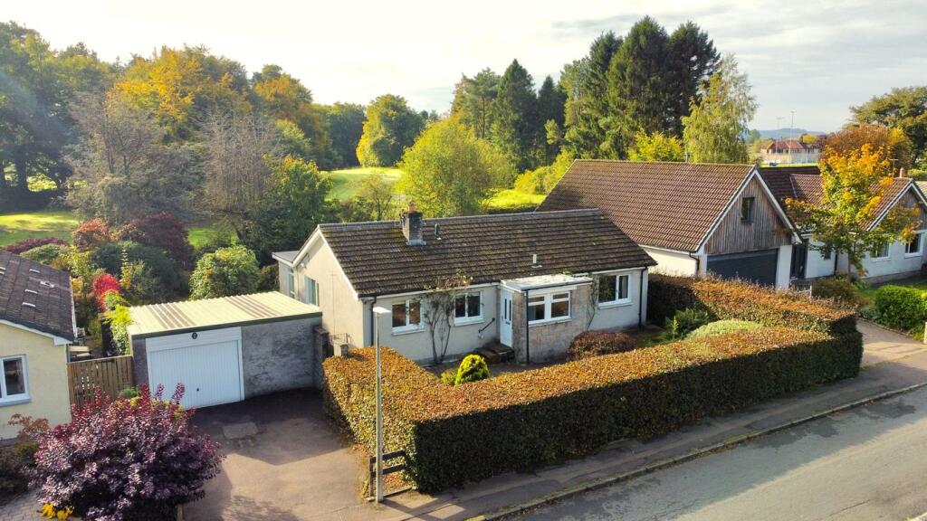 Main image of property: 31 Broom Road, Kinross, KY13