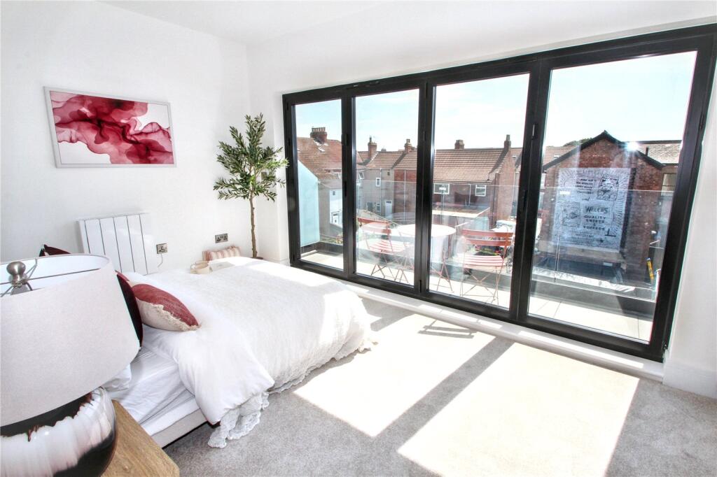 House in Newcastle upon Tyne - View 4