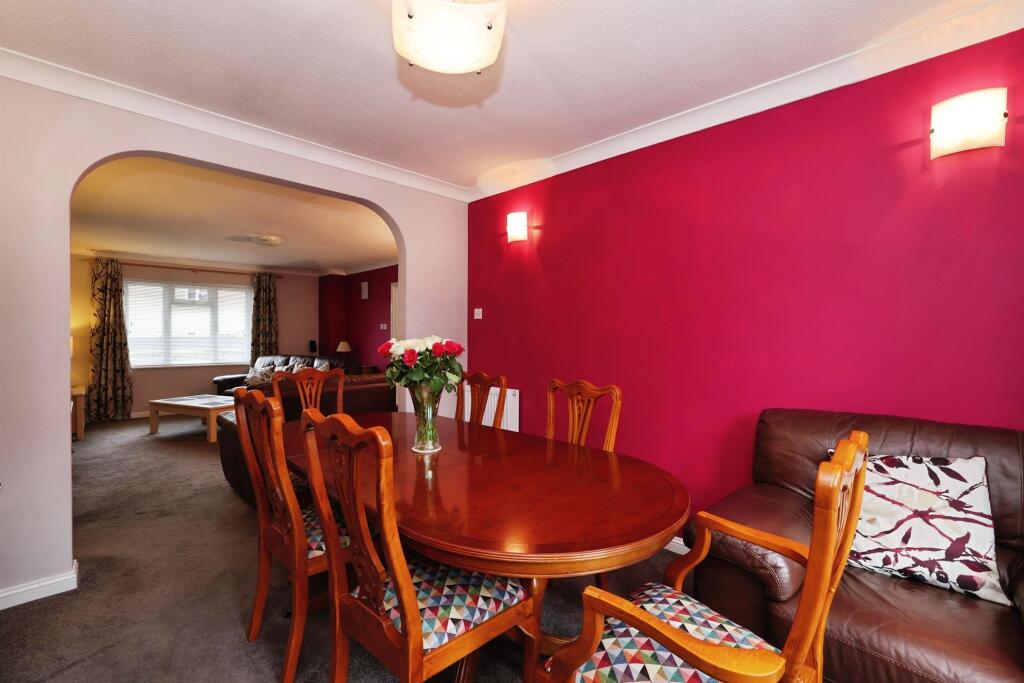 House in Durrington, Wiltshire - View 4