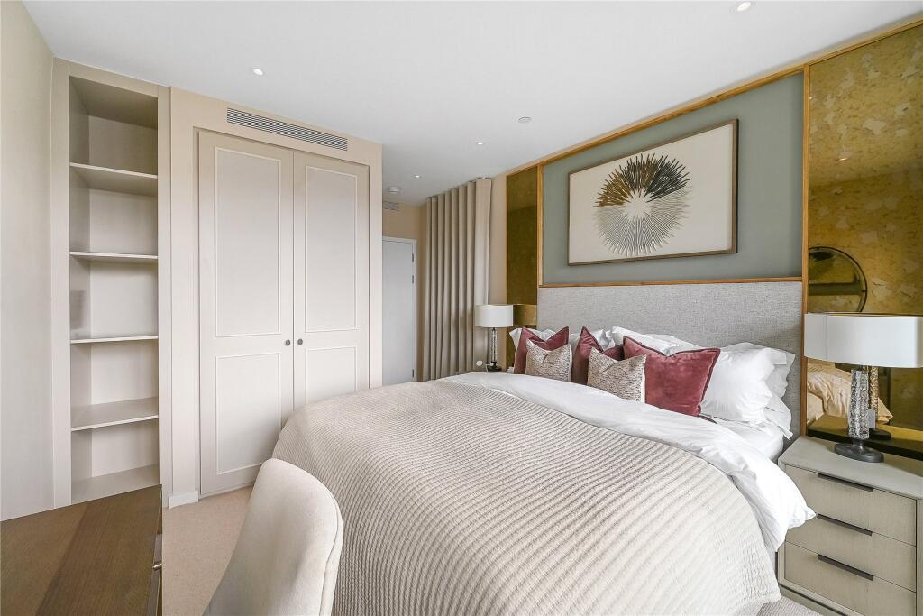 Apartment in London - More
