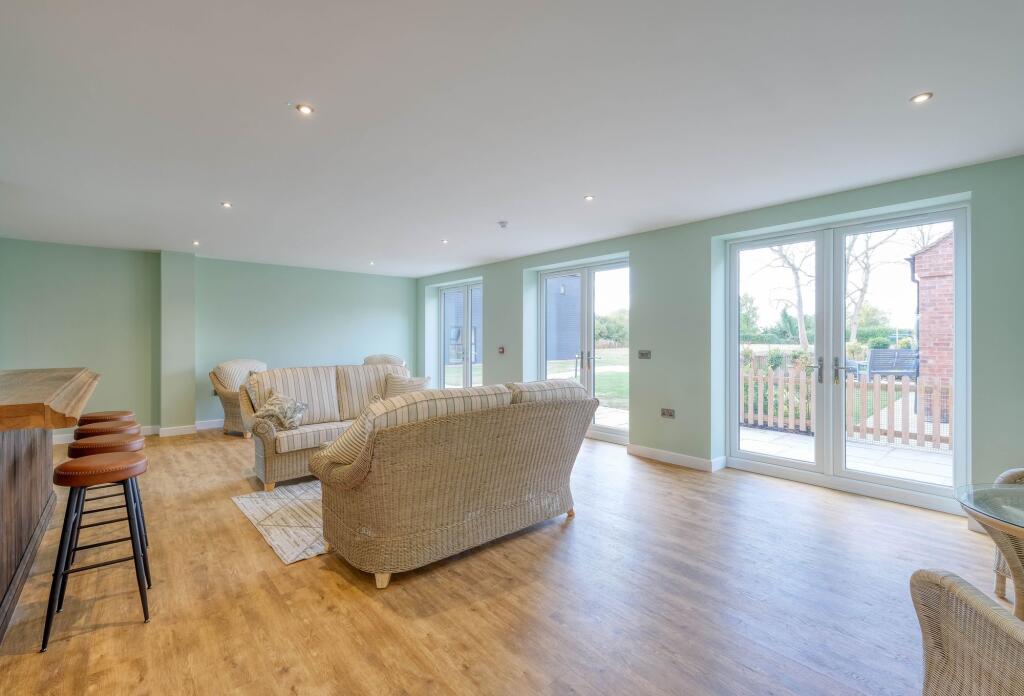 Additional image 20 of Droitwich Road, Bradley Green, B96