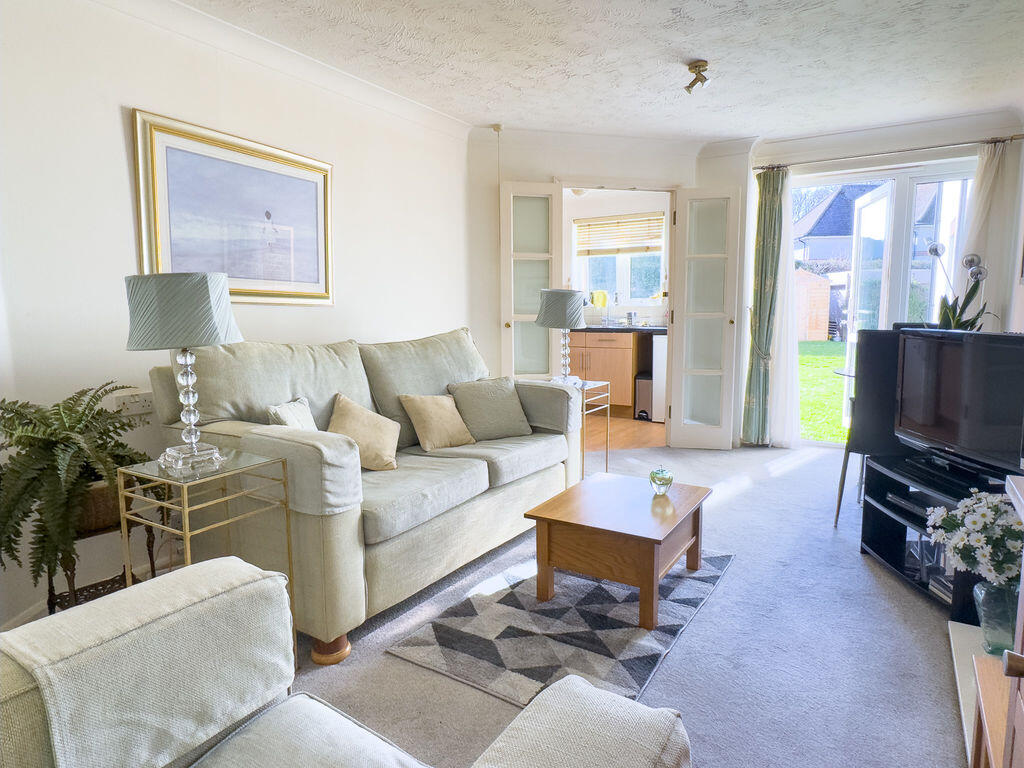 Shrubbs Drive, Bognor Regis photo 2