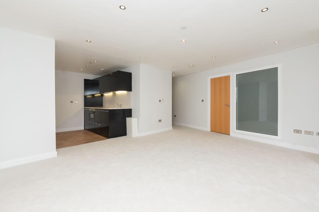 Apartment in Bristol - View 2