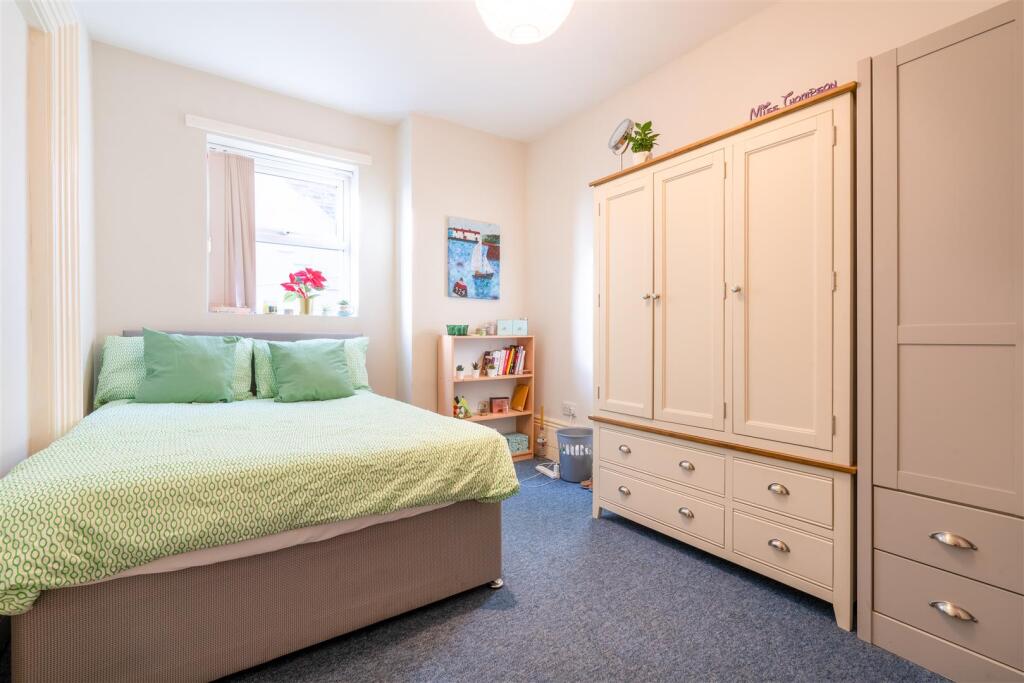 Apartment in Sheffield - View 5