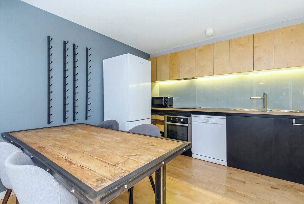 Apartment in Leeds - More