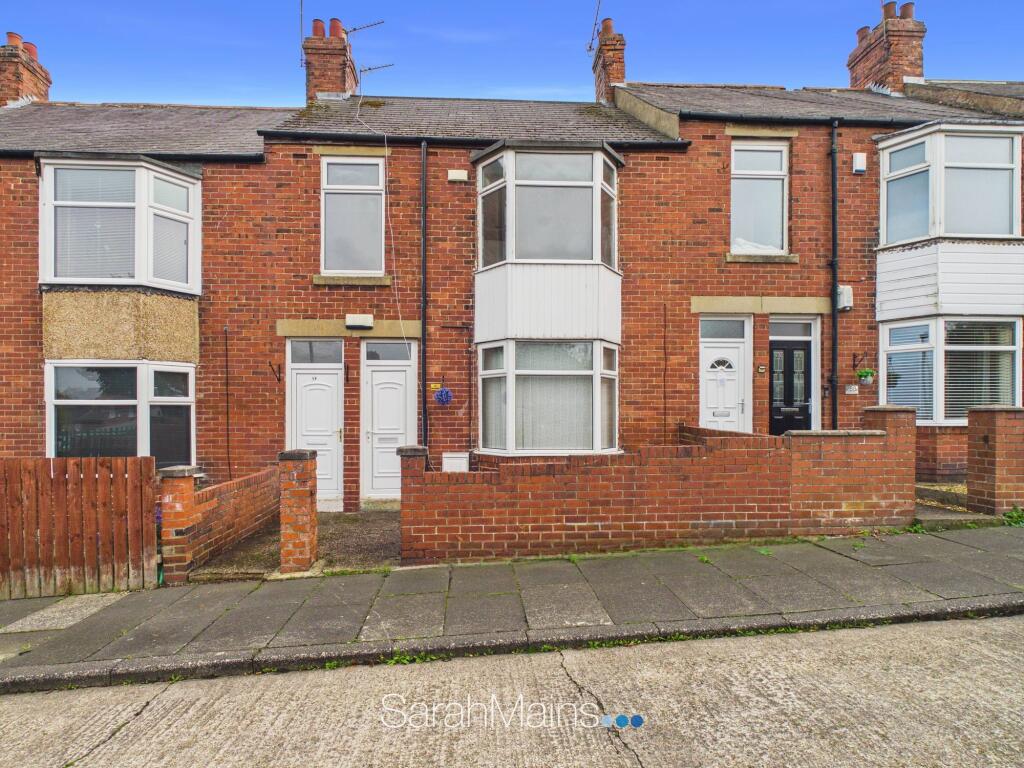 2-bed flat on Iona Road, Windy Nook, Gateshead, NE10, £75,000