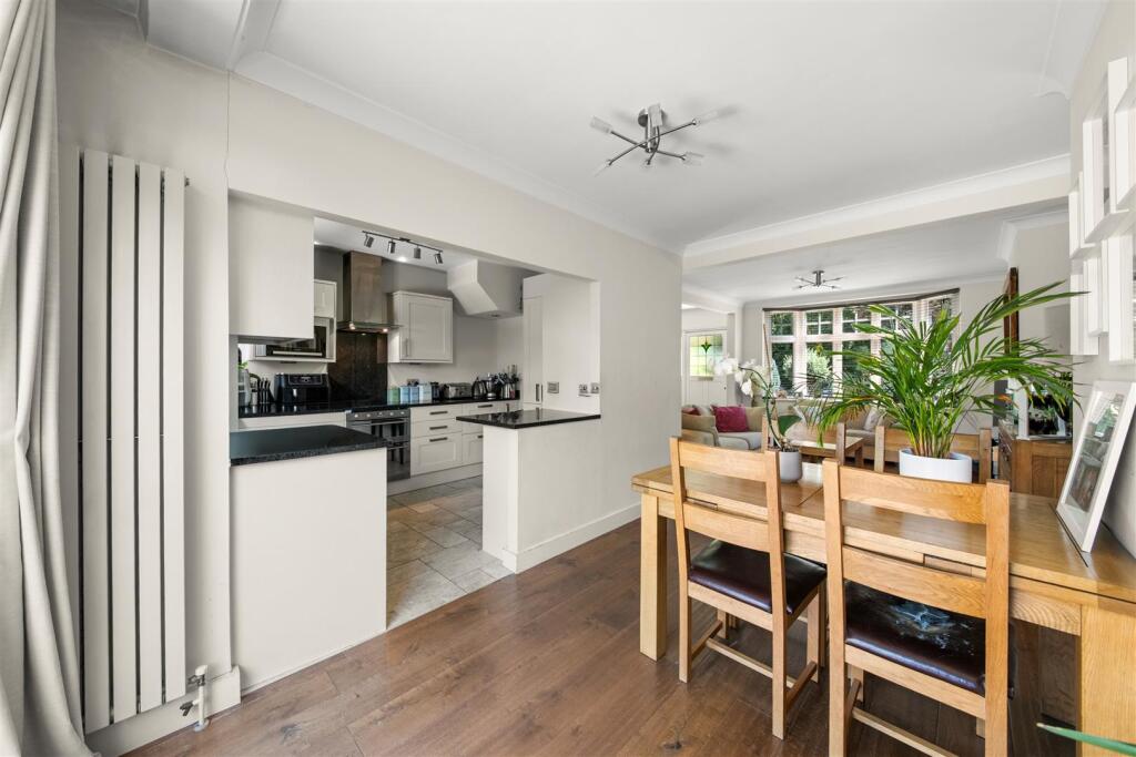 House in Southall - View 4