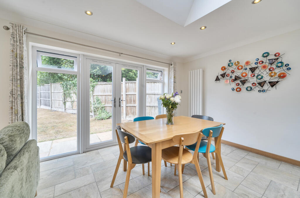 House in Guildford - View 4