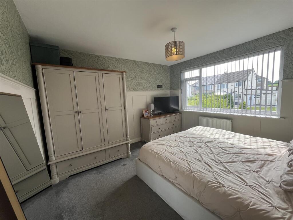 Additional image 11 of Bradford Road, Oakenshaw, Bradford