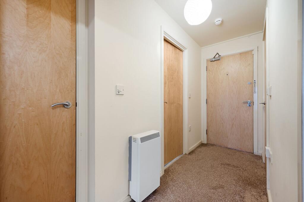 Apartment in Bolton, Greater Manchester - View 4