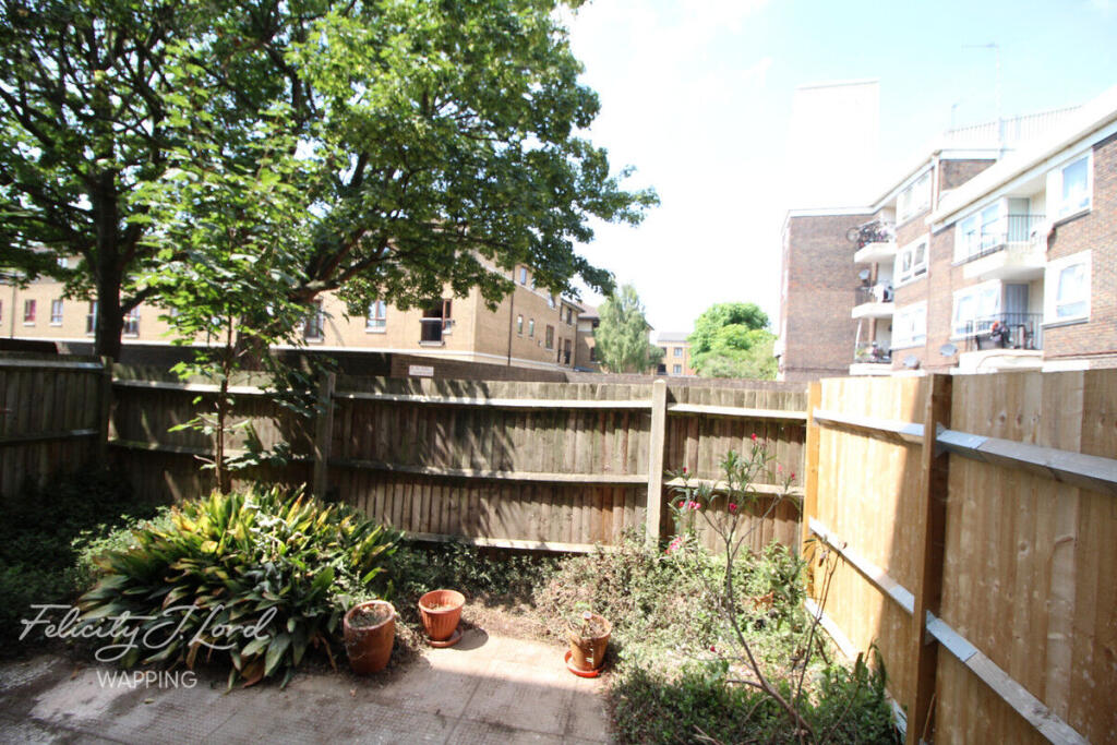 Apartment in London - More