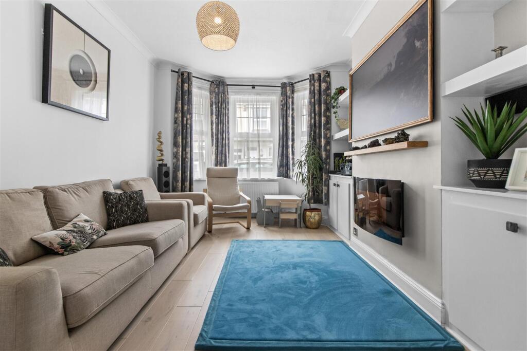 House in Eastbourne, East Sussex - View 2