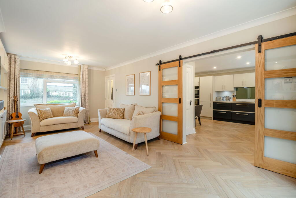 Boston Spa, Westwood Way, LS23 photo 3