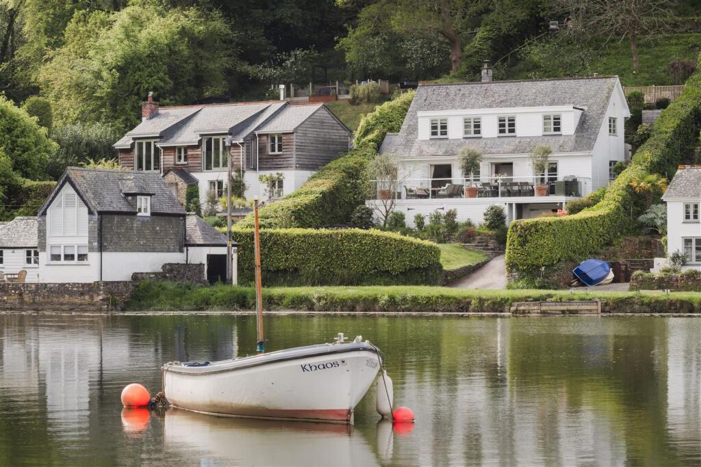 Main image of property: Lerryn