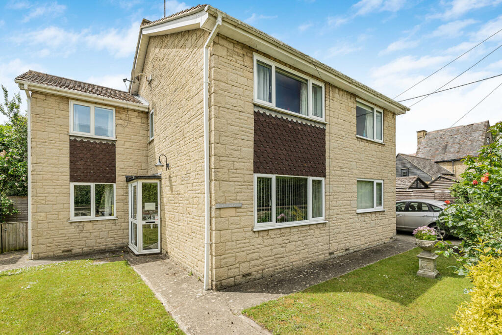 Main image of property: The Moors, Kidlington, OX5