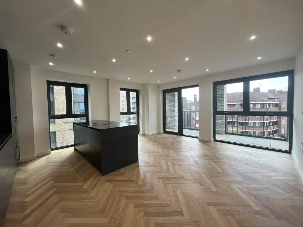 Main image of property: Dragonfly Walk, London, N4