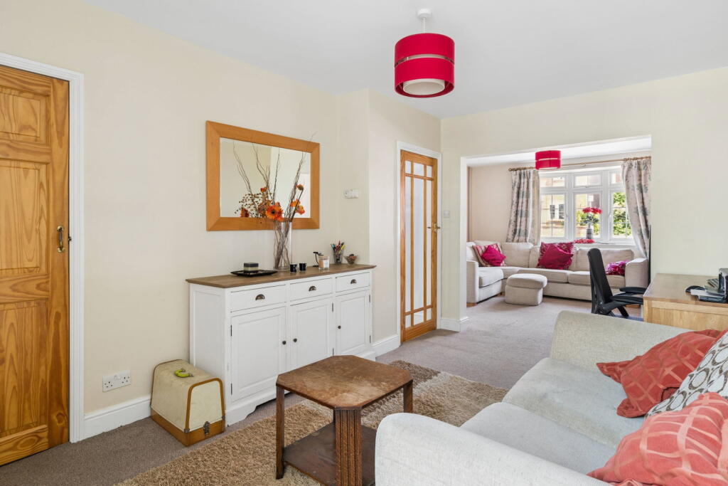 House in Three Rivers, Croxley Green - View 4