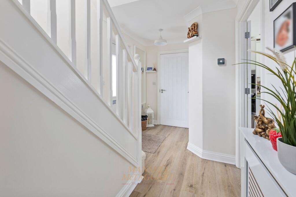 House in Mid Sussex, Tilgate Forest Row, Slaugham - More