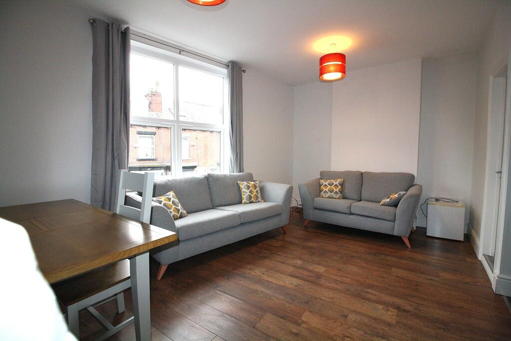 Main image of property: 40 Cemetery Avenue, Ecclesall Road, Sheffield, S11 8NT