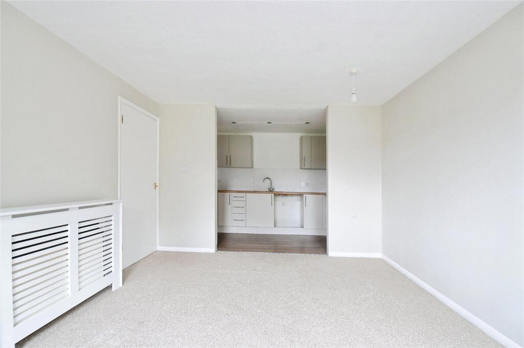 Apartment in St Albans - View 2