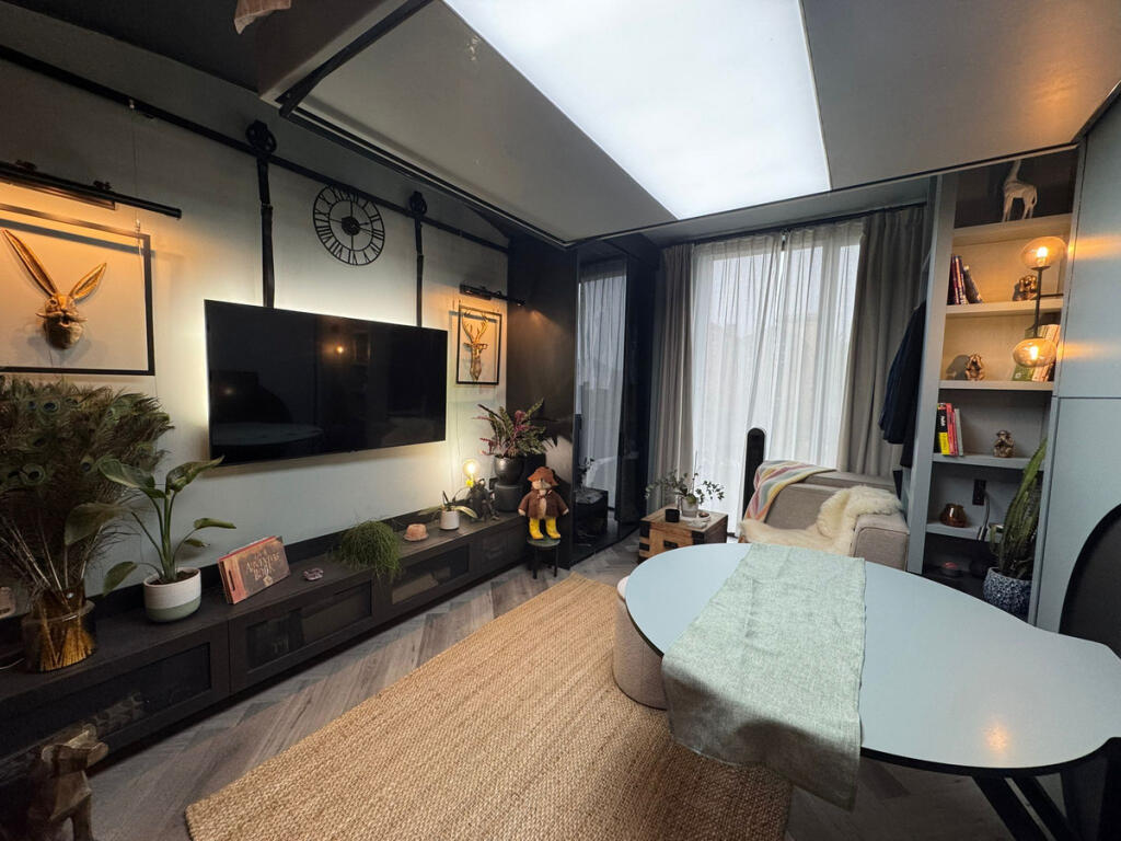 Studio flat for rent