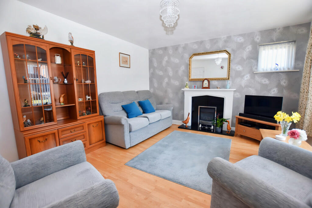Birch Close, Market Drayton photo 4