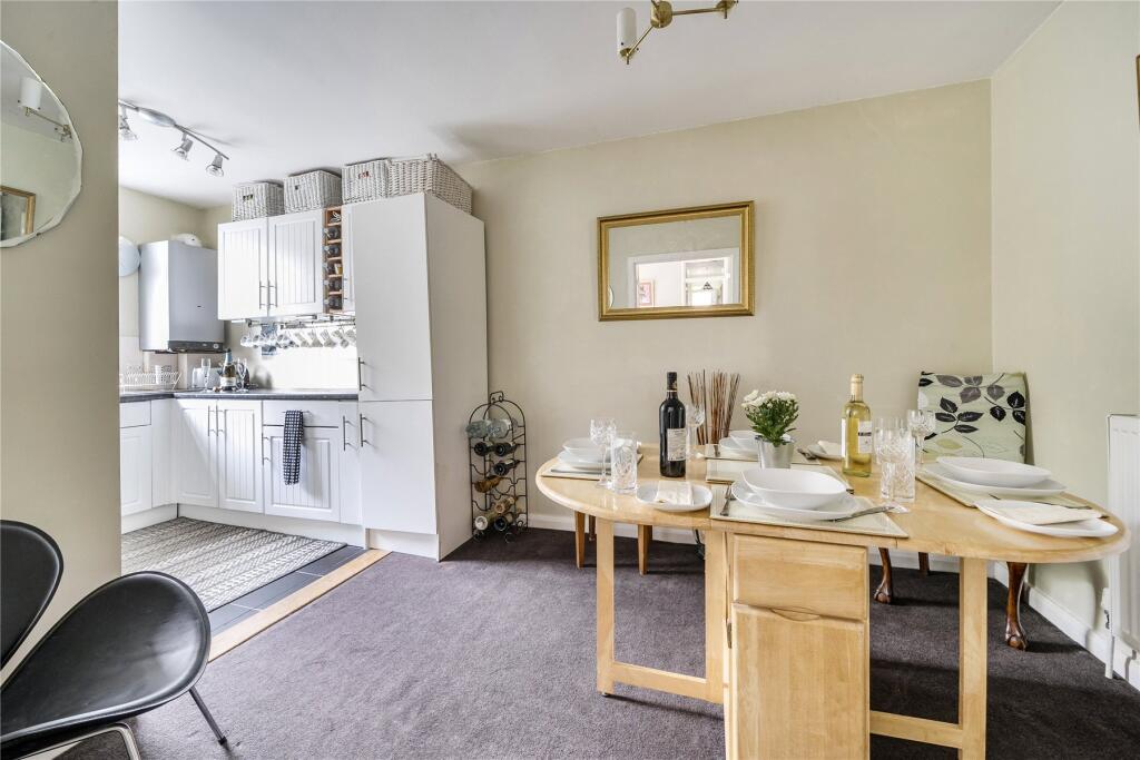Apartment in Bromley - View 5