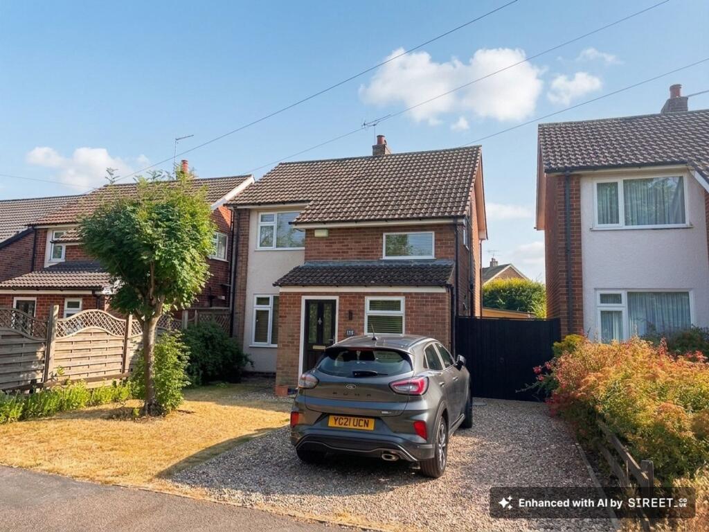 3-bed detached on Casterton Road, Stamford, £400,000