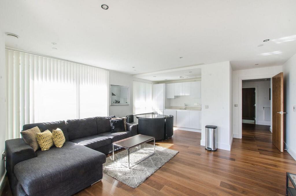 Apartment in London - More