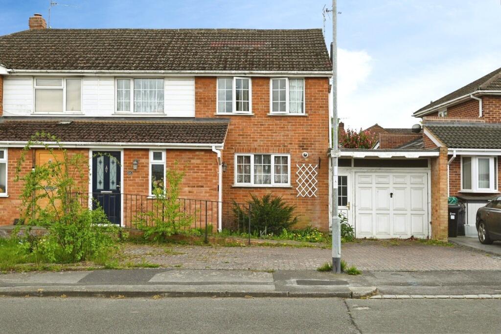 Main image of property: Malone Road, Woodley, Reading, Berkshire, RG5