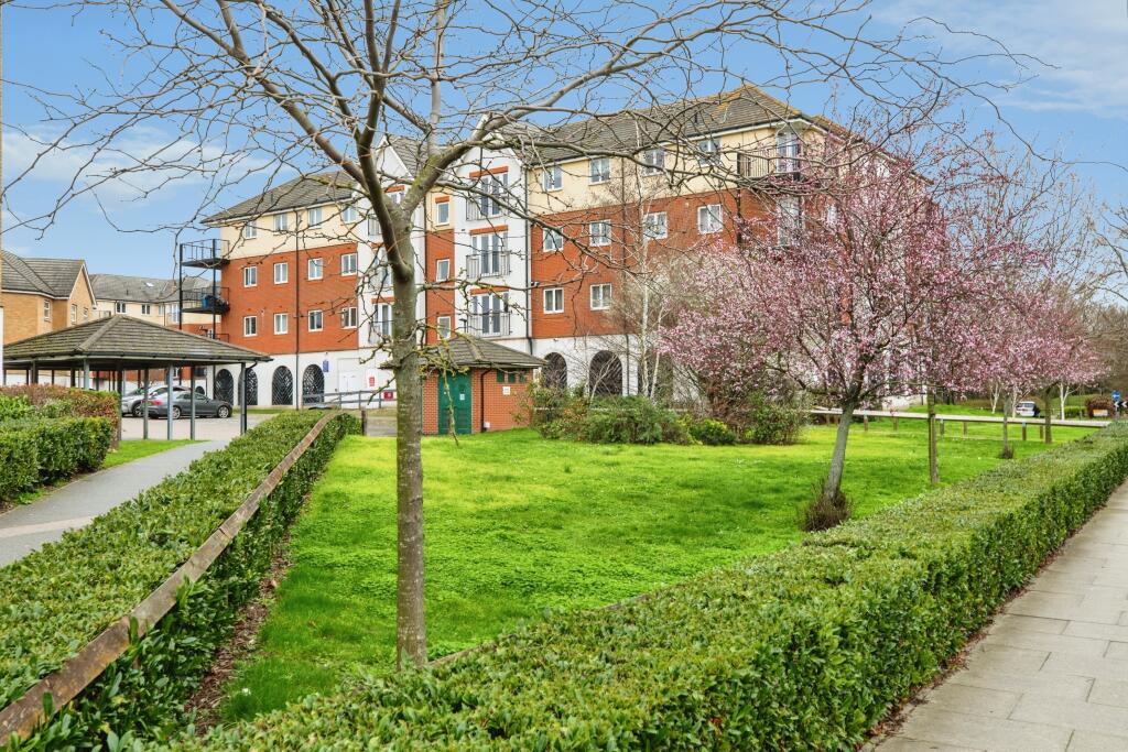 Main image of property: Pettacre Close, London, SE28