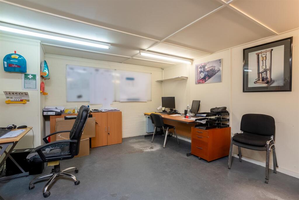 Additional image 14 of Tything Road, Alcester, Warwickshire B49 6ET