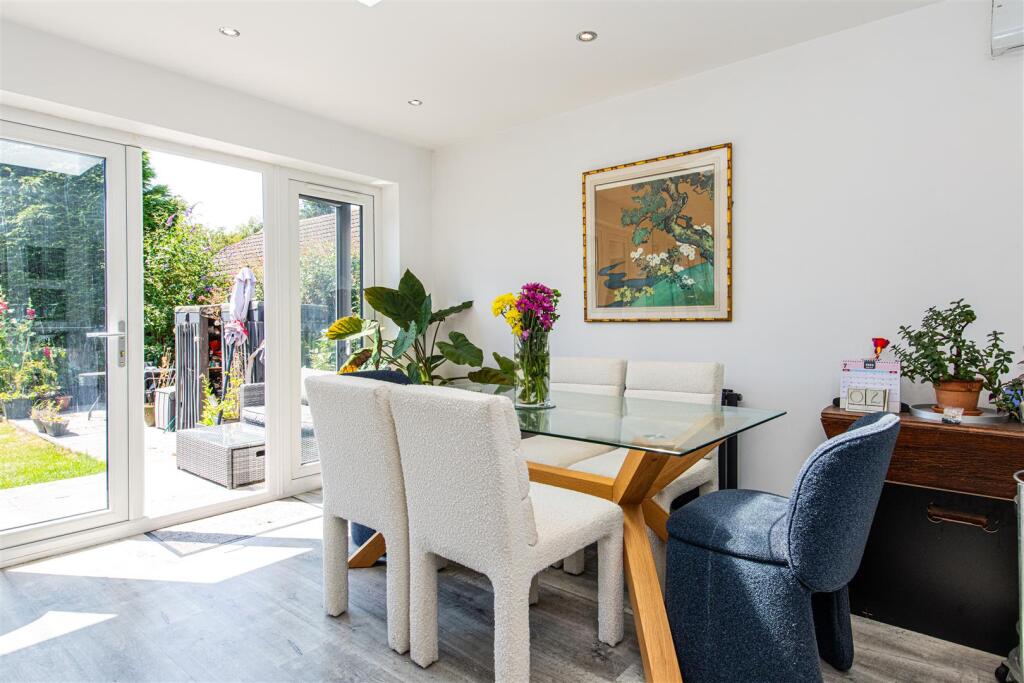House in Northampton, Burton Latimer - View 4