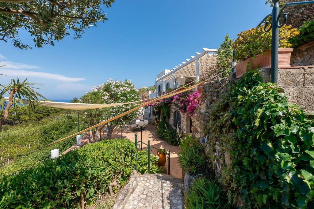Main image of property: Lazio, Latina, Ponza