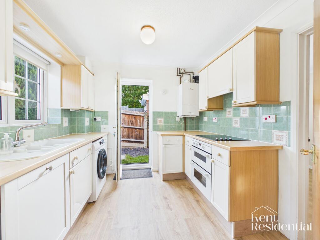 House in Rochester, Troy Town - View 5