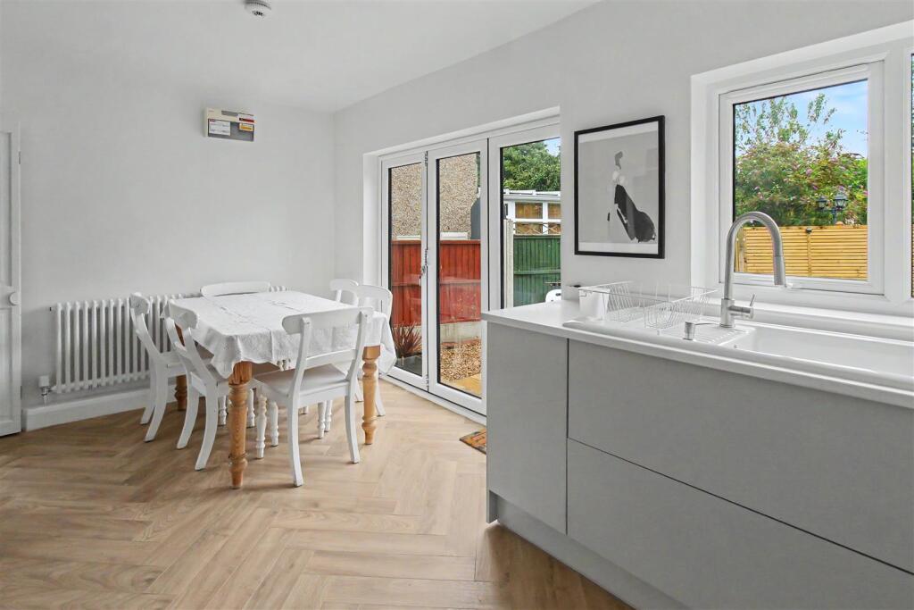 House in Nottingham - View 5