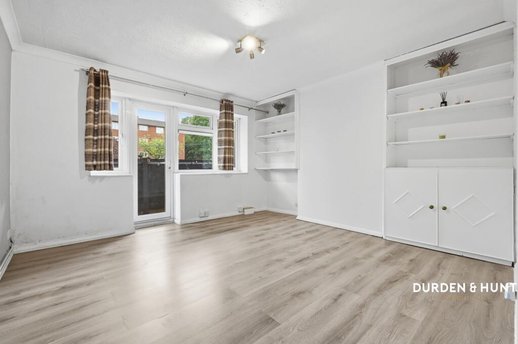 Fairfield Road, Woodford Green, IG8 photo 2